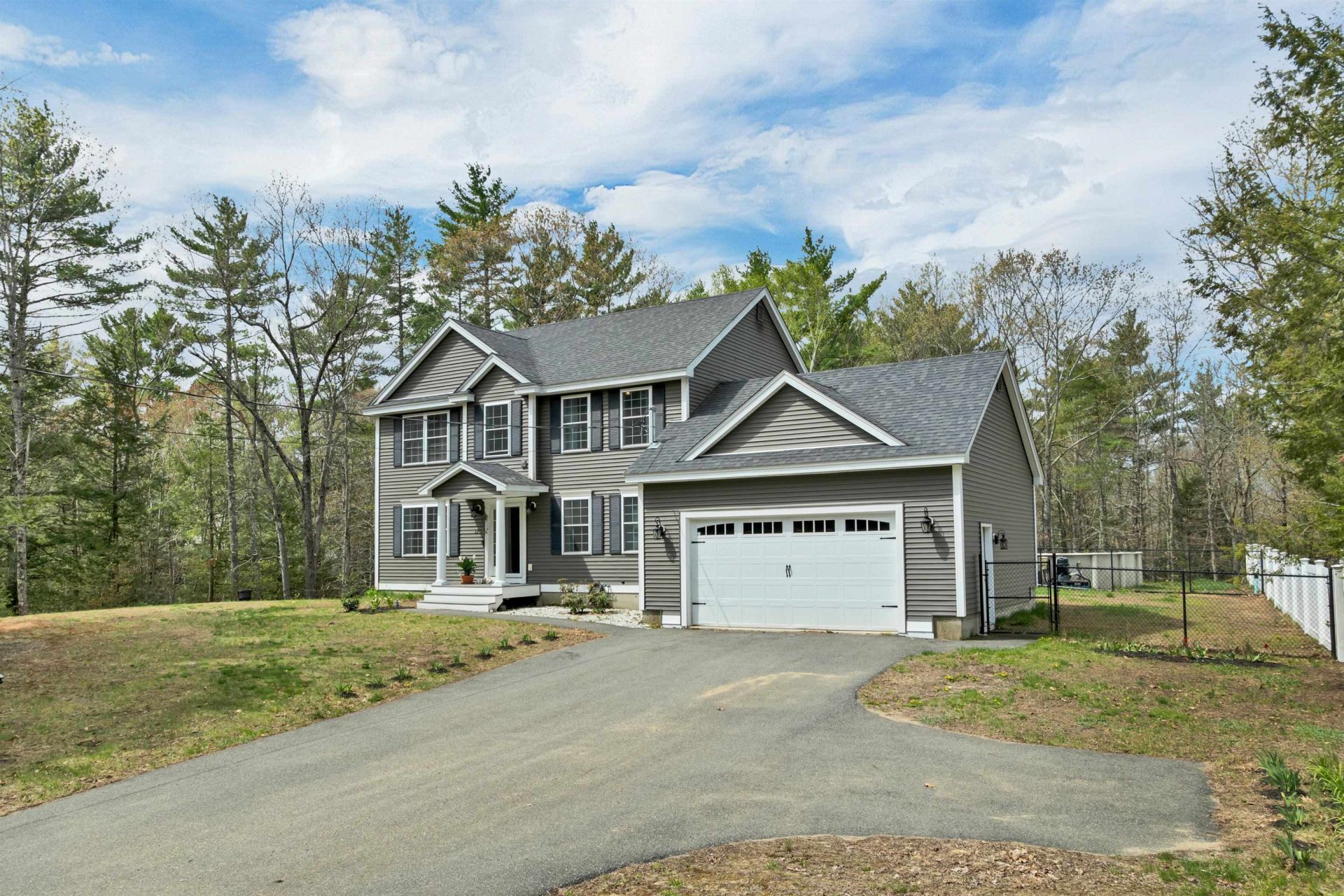 17 Blueberry Hill Road, Raymond, NH 03077 Main Photo