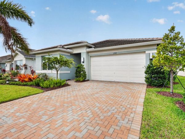 12762 SW Clear Water Way, Port St. Lucie, FL 34987