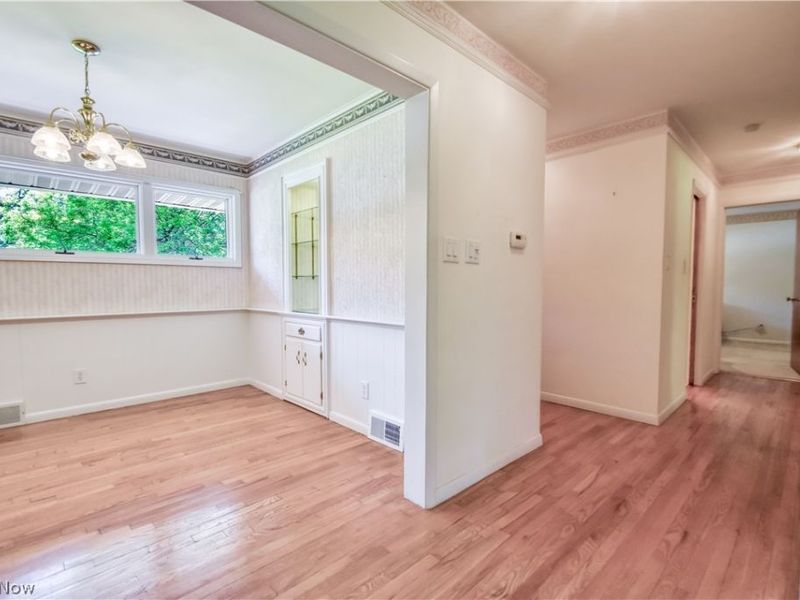 8905 Spring Valley Drive, Mentor, OH 44060 Photo 12