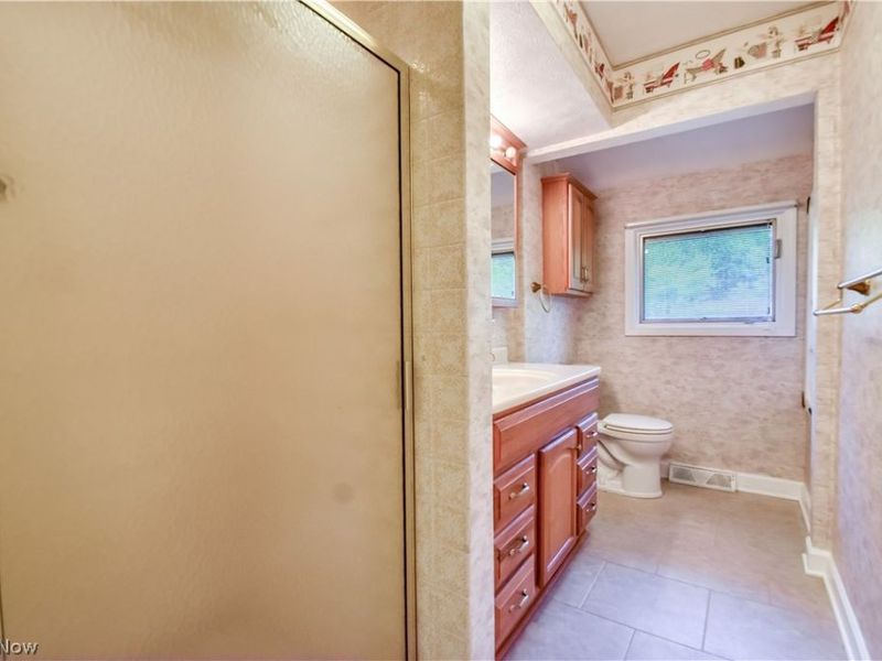 8905 Spring Valley Drive, Mentor, OH 44060 Photo 18
