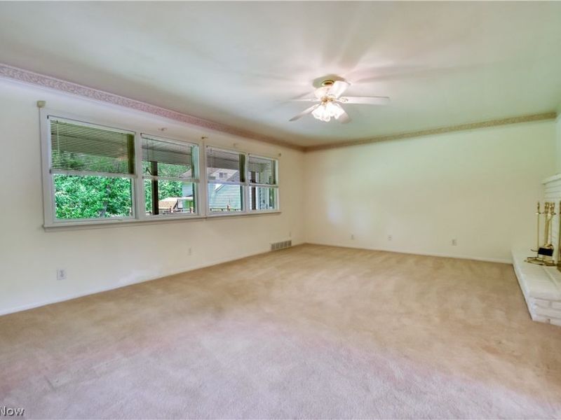 8905 Spring Valley Drive, Mentor, OH 44060 Photo 6