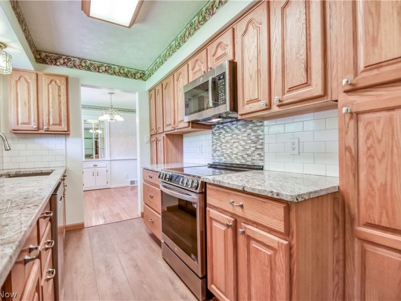 8905 Spring Valley Drive, Mentor, OH 44060 Photo 8