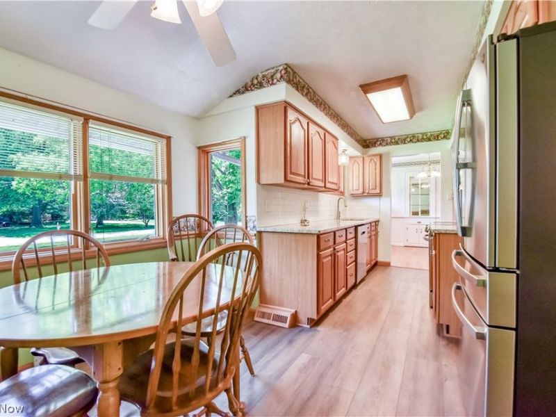 8905 Spring Valley Drive, Mentor, OH 44060 Photo 9
