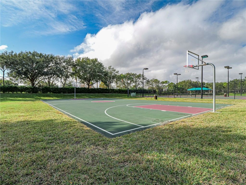 2045 Grey Falcon Circle Sw, Vero Beach, FL 32962 Photo