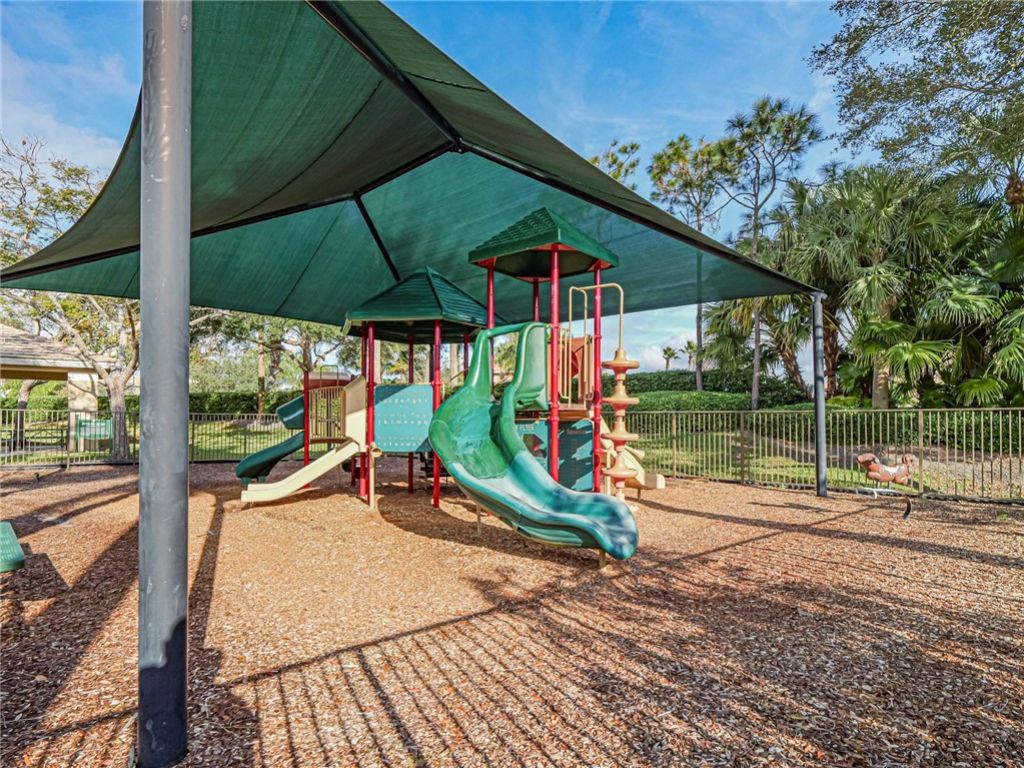 2045 Grey Falcon Circle Sw, Vero Beach, FL 32962 Photo