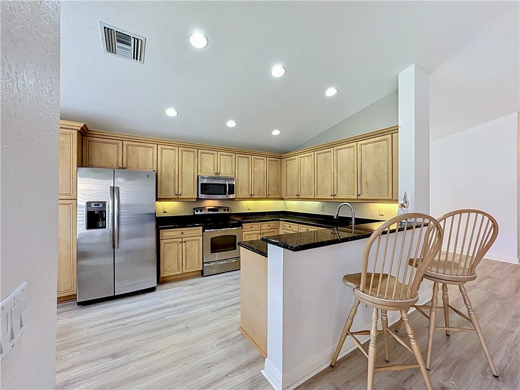 2045 Grey Falcon Circle Sw, Vero Beach, FL 32962 Photo
