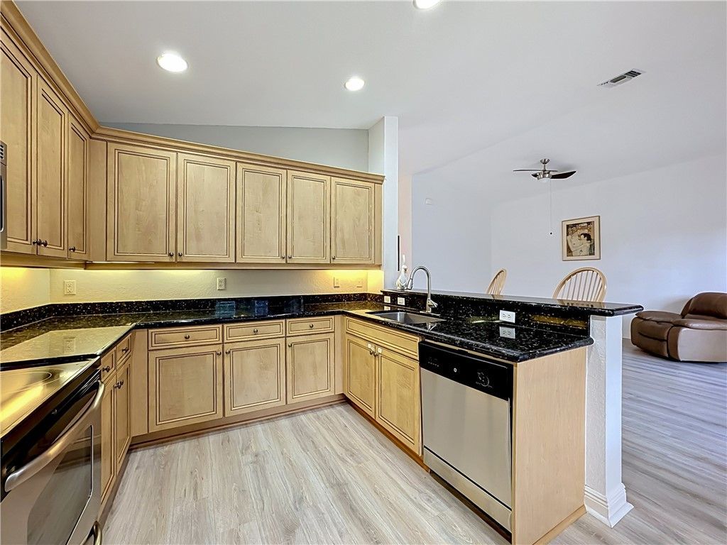 2045 Grey Falcon Circle Sw, Vero Beach, FL 32962 Photo