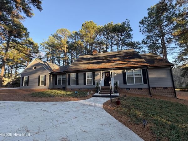 116 Oxford Court, Seven Lakes, NC 27376