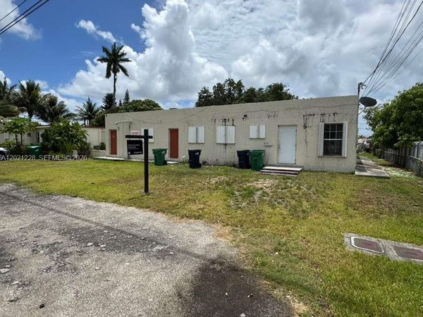 6842 SW 15th St , Unit 6842, Miami, FL 33144
