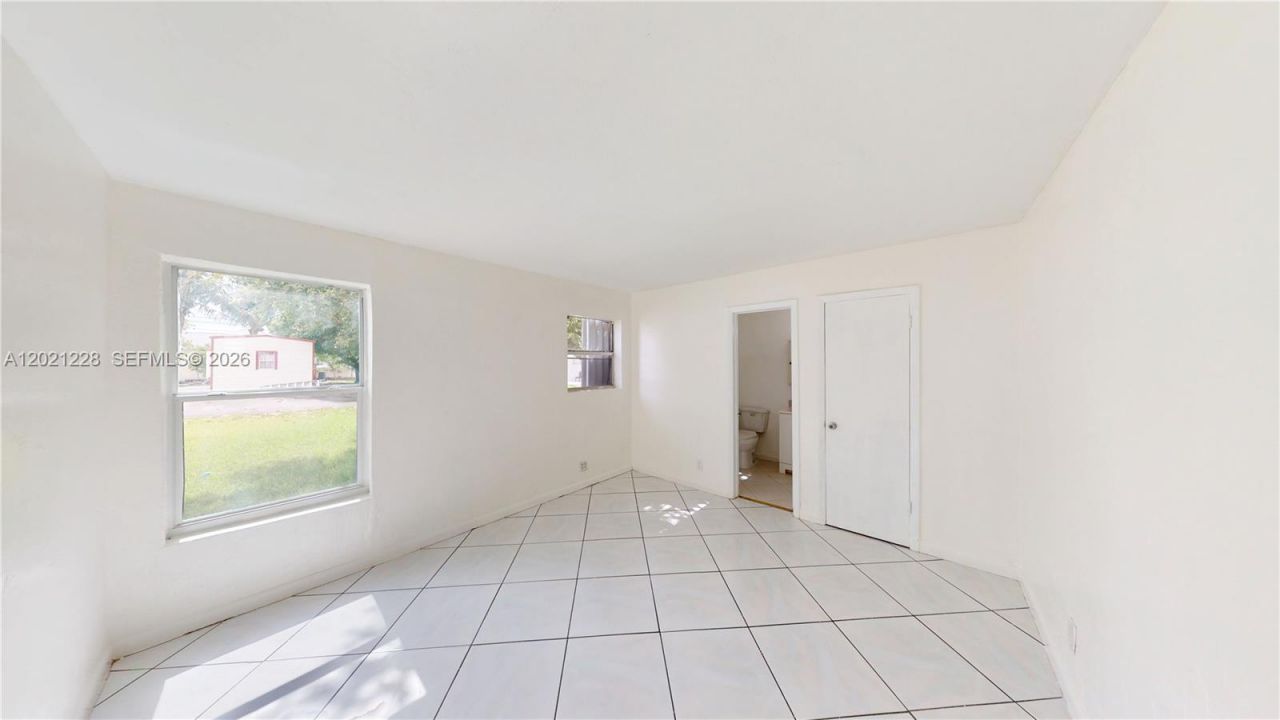 6842 SW 15th St , Unit 6842, Miami, FL 33144 Photo