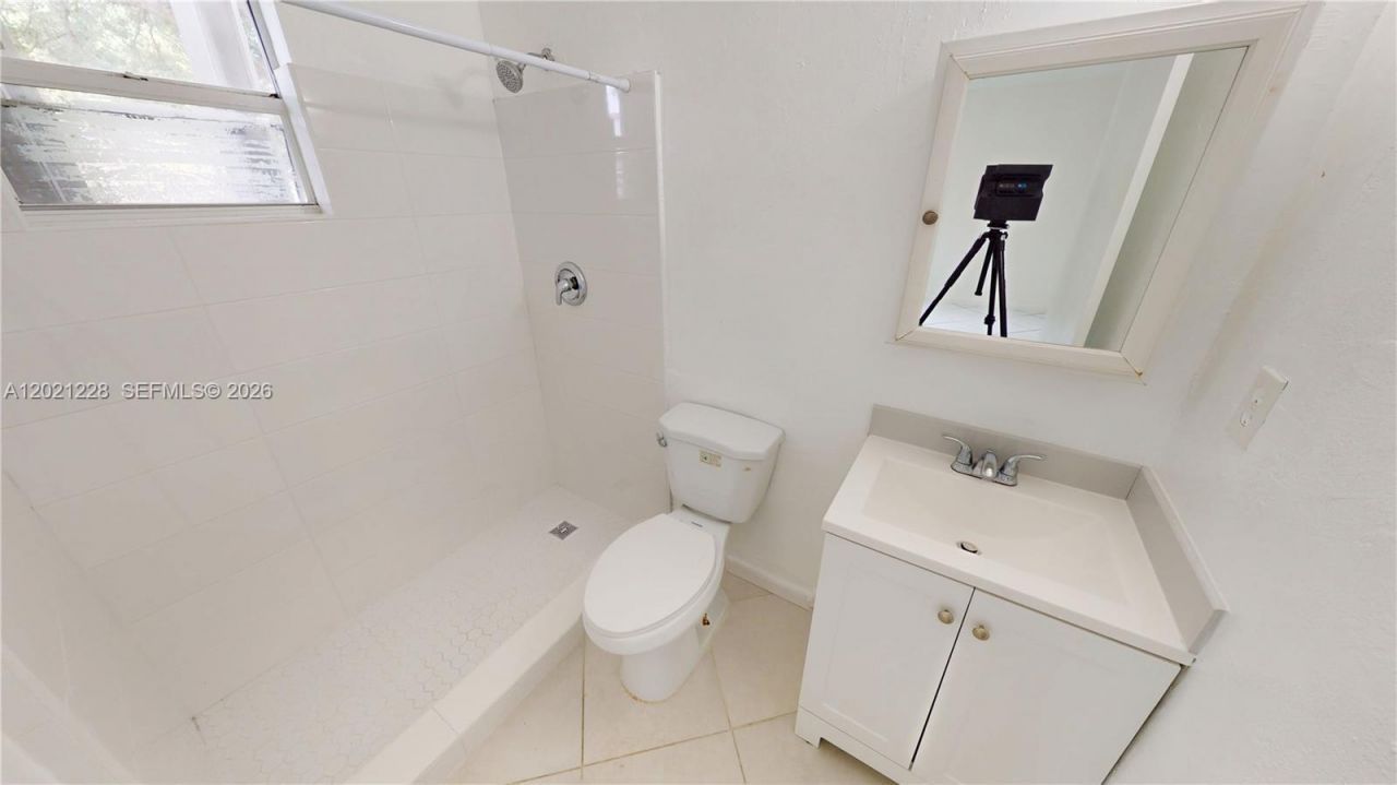 6842 SW 15th St , Unit 6842, Miami, FL 33144 Photo