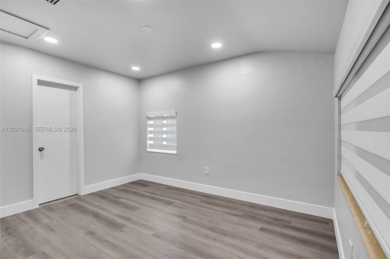 648 South Dr, Miami Springs, FL 33166 Photo