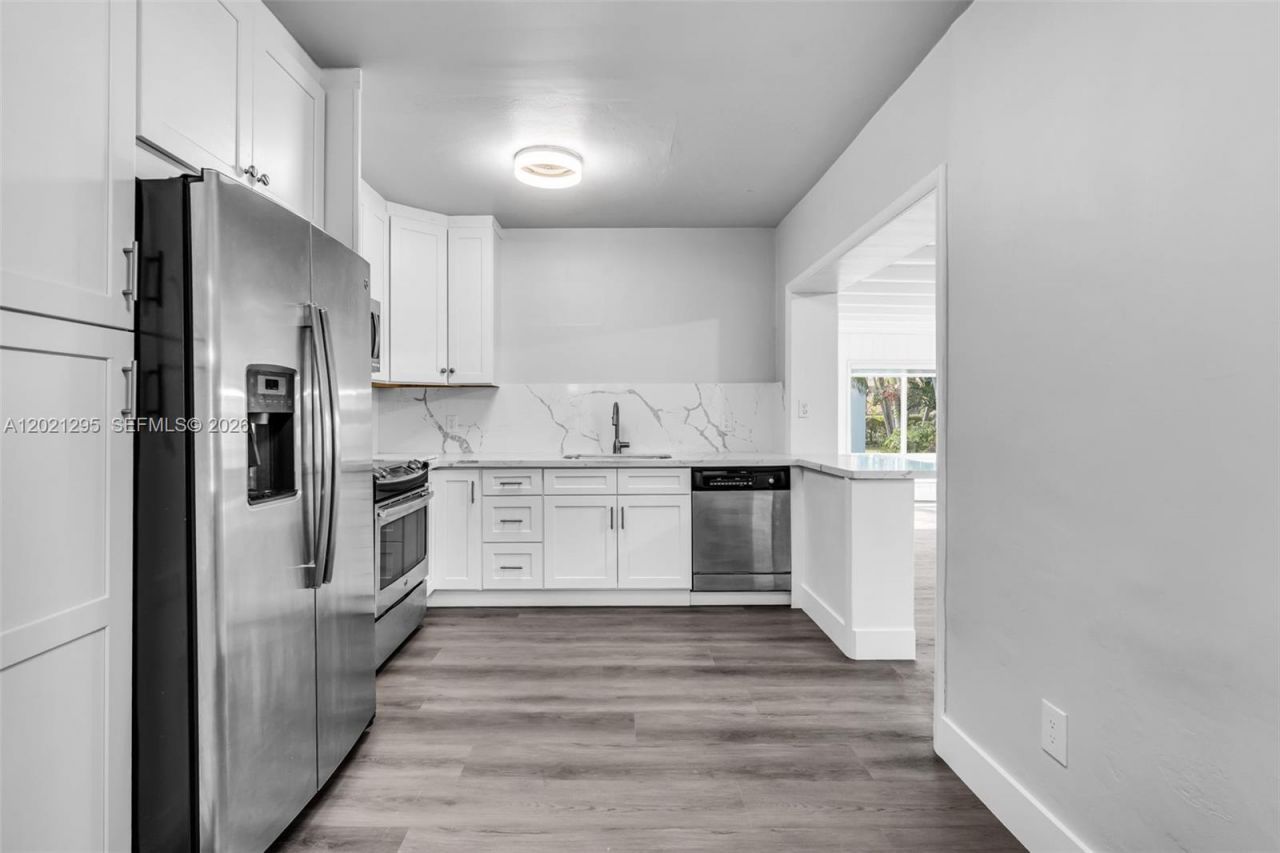 648 South Dr, Miami Springs, FL 33166 Photo