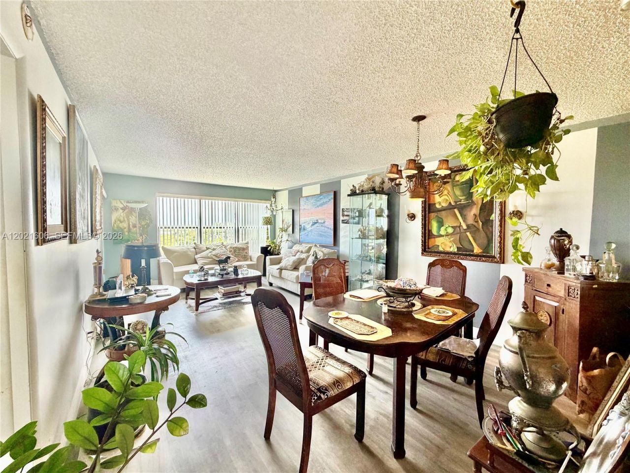 2322 S Cypress Bend Dr , Unit 708, Pompano Beach, FL 33069 Photo