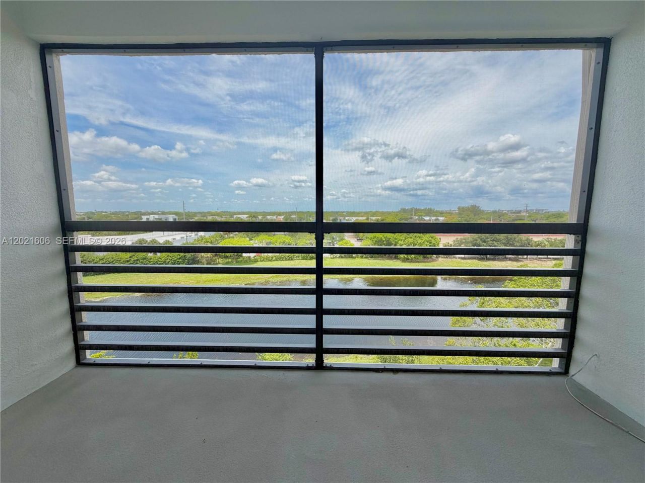 2322 S Cypress Bend Dr , Unit 708, Pompano Beach, FL 33069 Photo