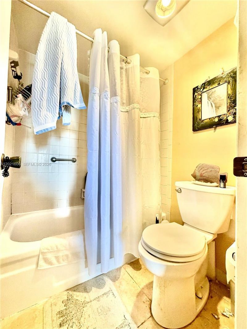 2322 S Cypress Bend Dr , Unit 708, Pompano Beach, FL 33069 Photo
