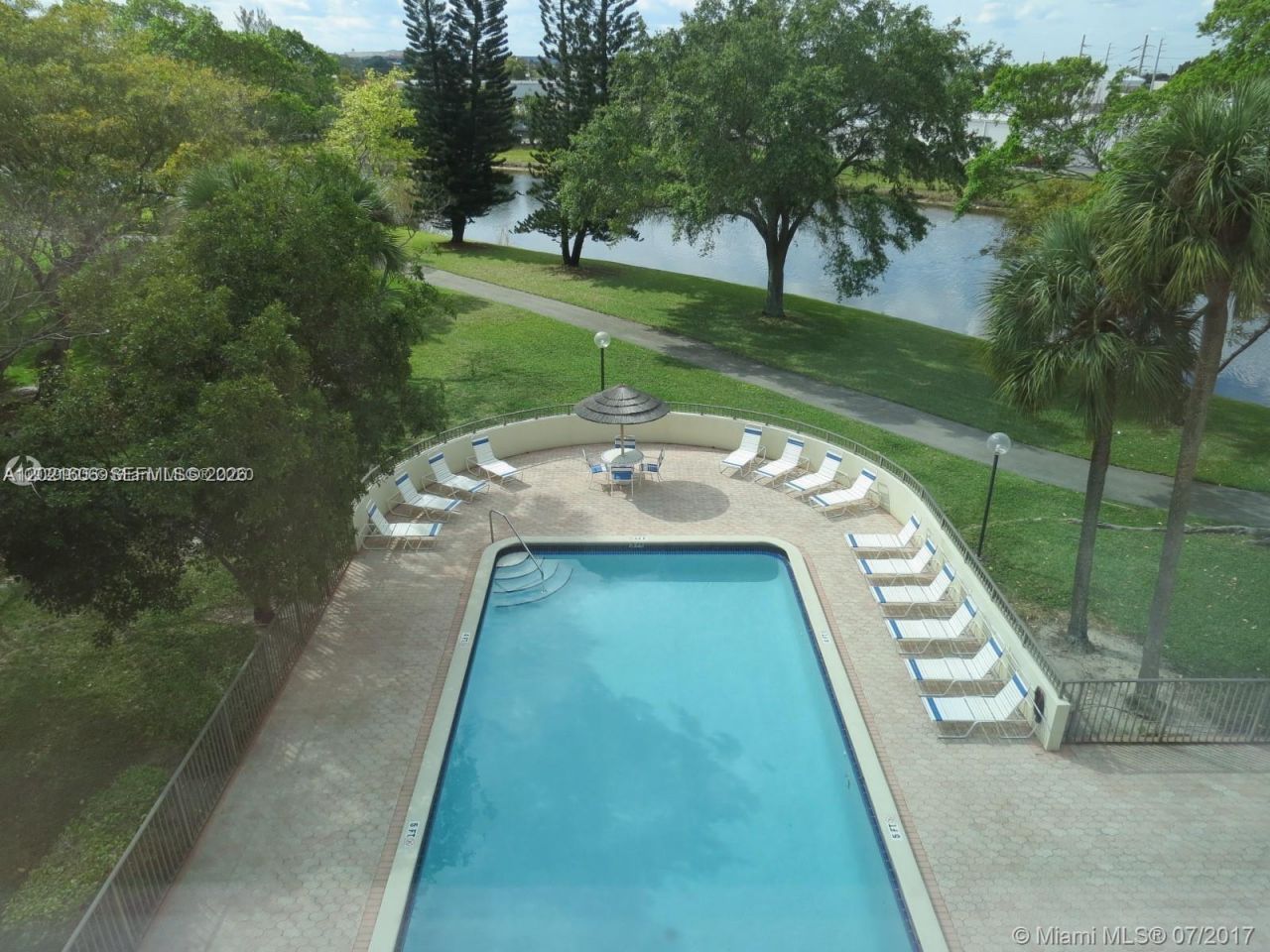 2322 S Cypress Bend Dr , Unit 708, Pompano Beach, FL 33069 Photo