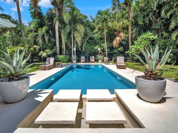 203 Ridgewood Rd , Coral Gables, FL 33133