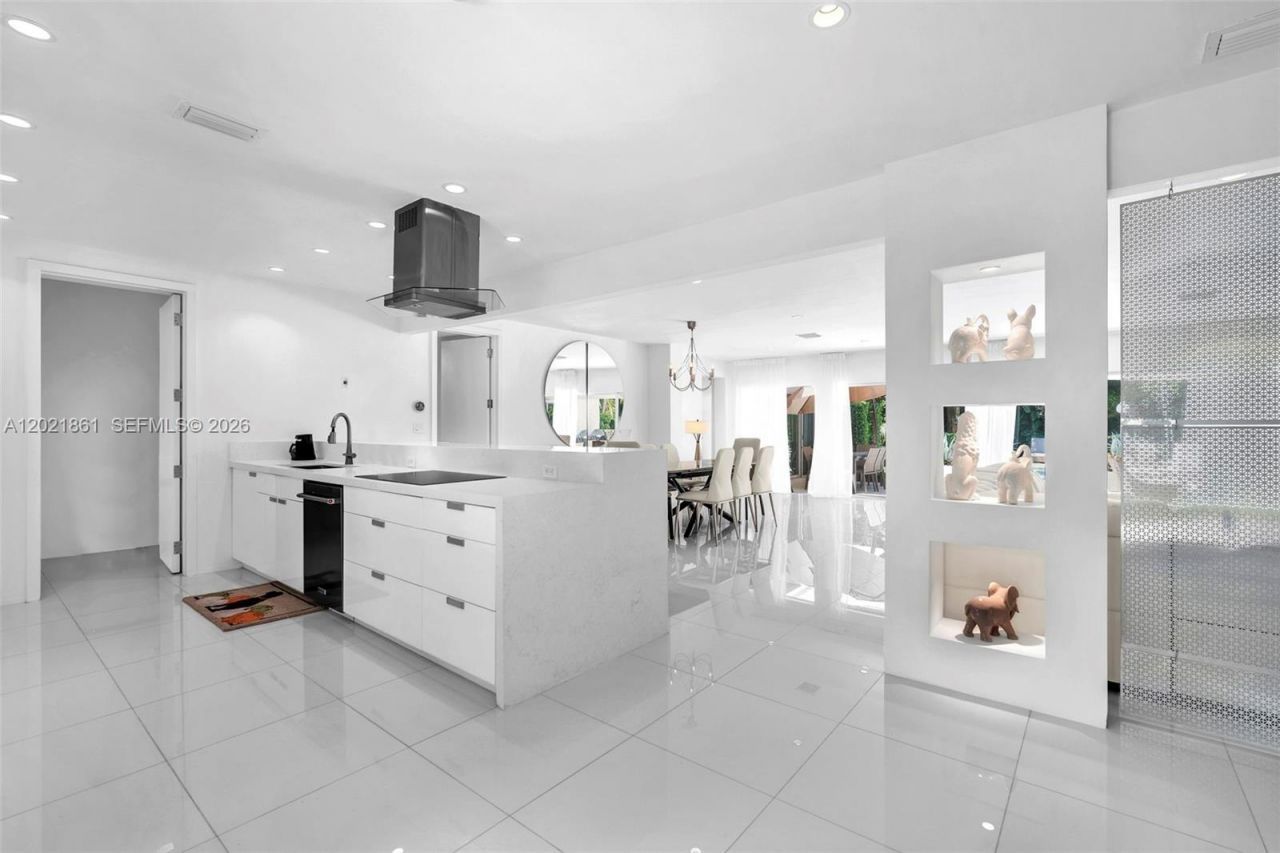 203 Ridgewood Rd , Coral Gables, FL 33133 Photo