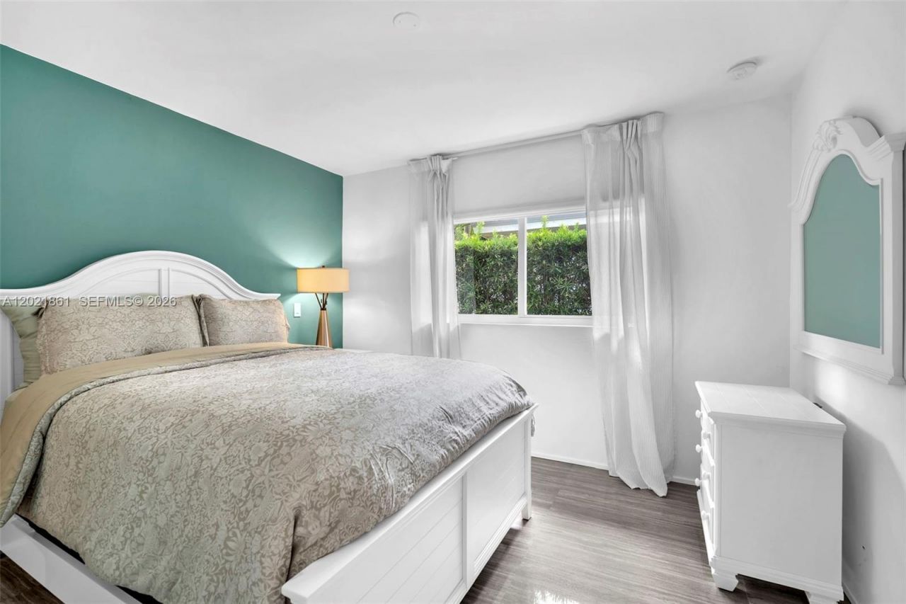 203 Ridgewood Rd , Coral Gables, FL 33133 Photo
