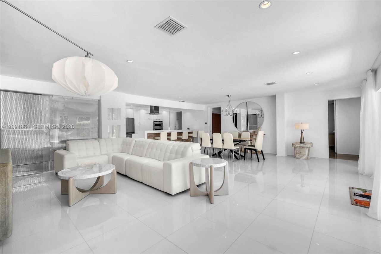 203 Ridgewood Rd , Coral Gables, FL 33133 Photo