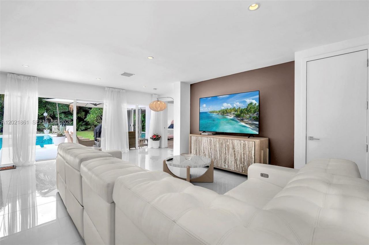 203 Ridgewood Rd , Coral Gables, FL 33133 Photo
