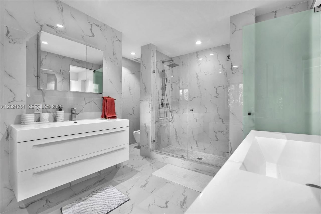 203 Ridgewood Rd , Coral Gables, FL 33133 Photo