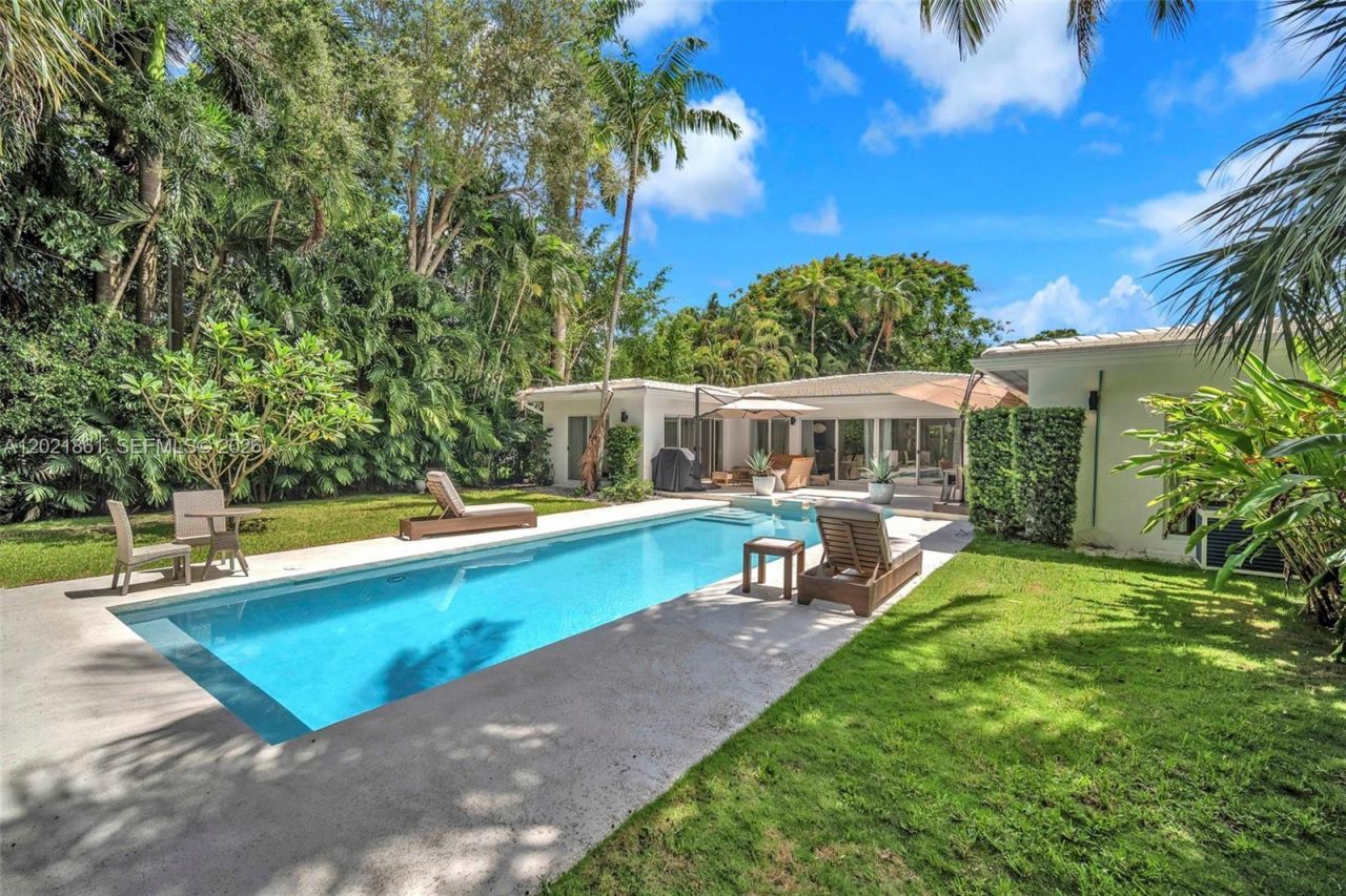 203 Ridgewood Rd , Coral Gables, FL 33133 Photo