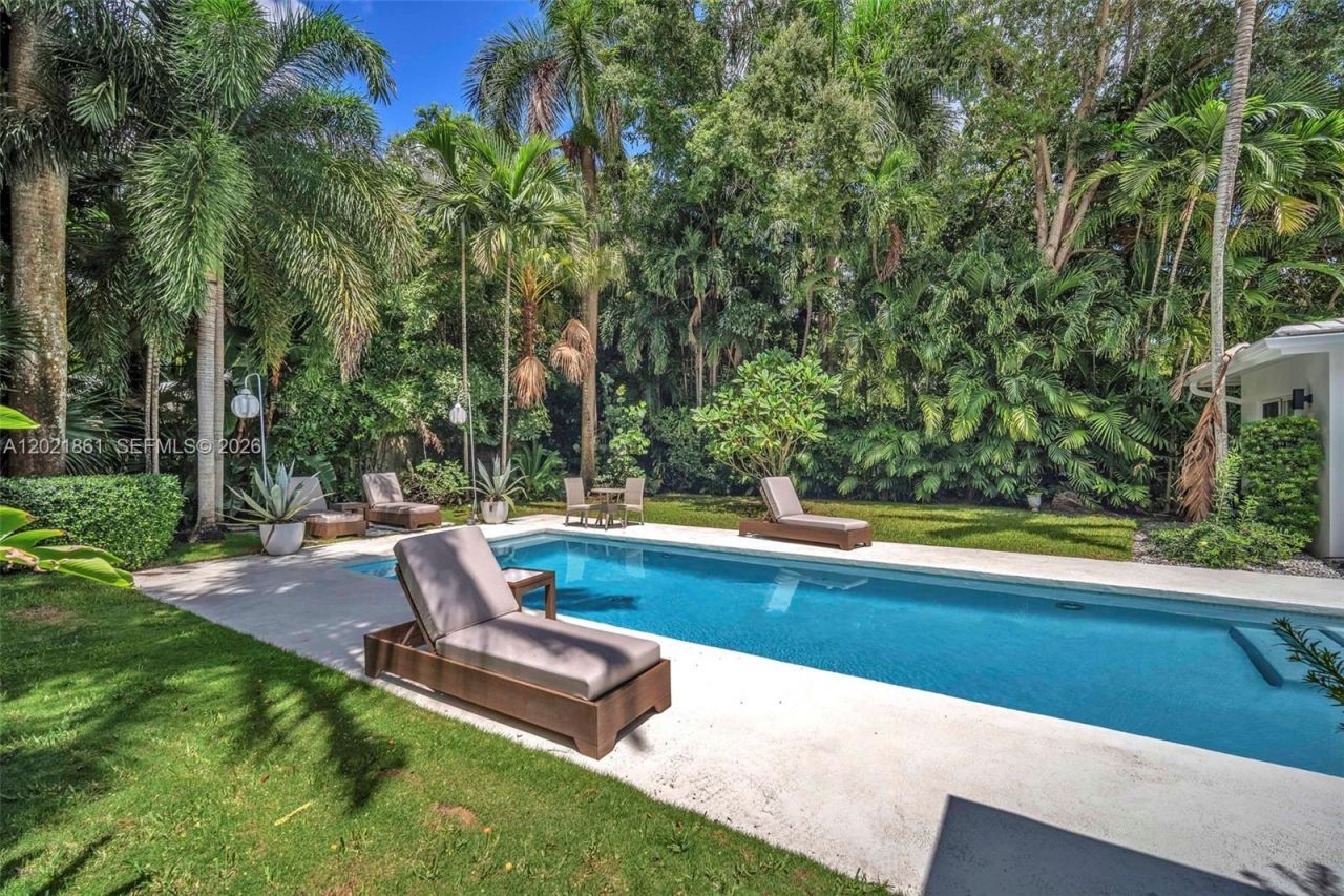 203 Ridgewood Rd , Coral Gables, FL 33133 Photo