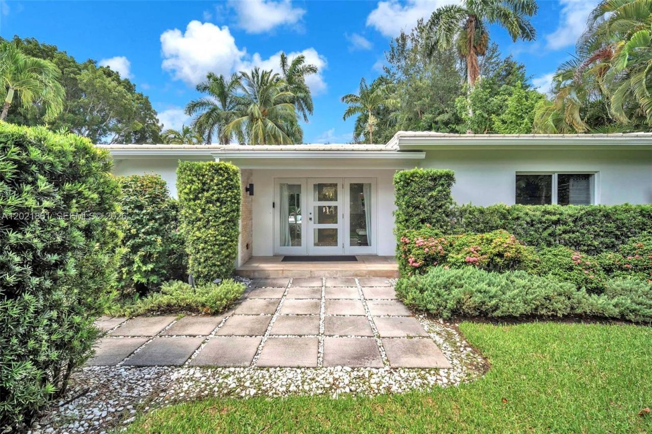 203 Ridgewood Rd , Coral Gables, FL 33133 Photo