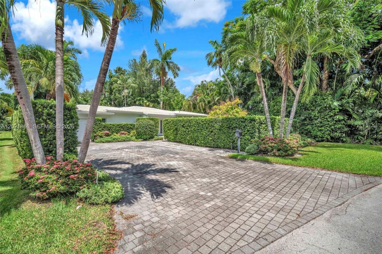 203 Ridgewood Rd , Coral Gables, FL 33133 Photo