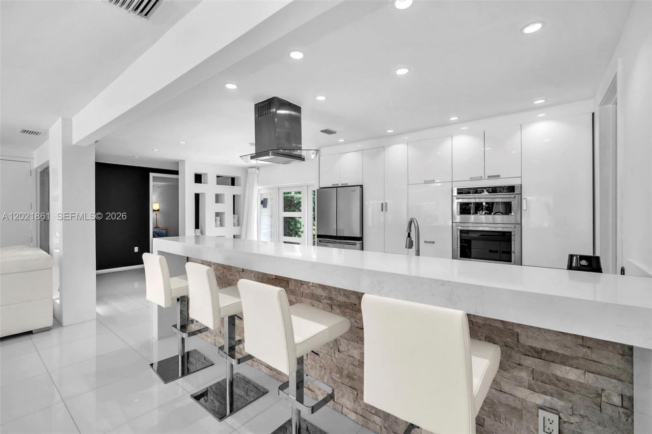 203 Ridgewood Rd , Coral Gables, FL 33133 Photo