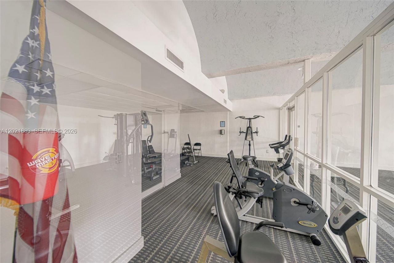 494 NW 165th St Rd , Unit C-205, Miami, FL 33169 Photo