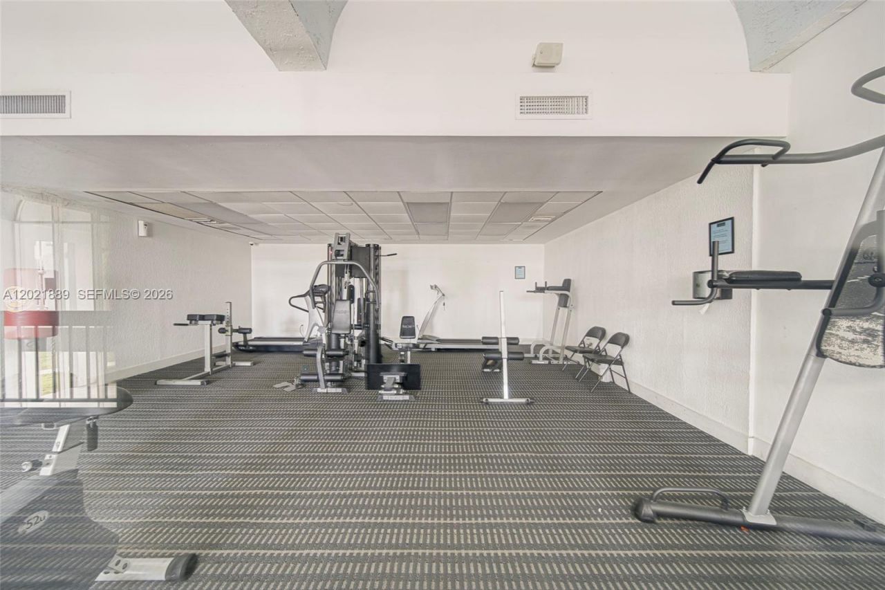 494 NW 165th St Rd , Unit C-205, Miami, FL 33169 Photo