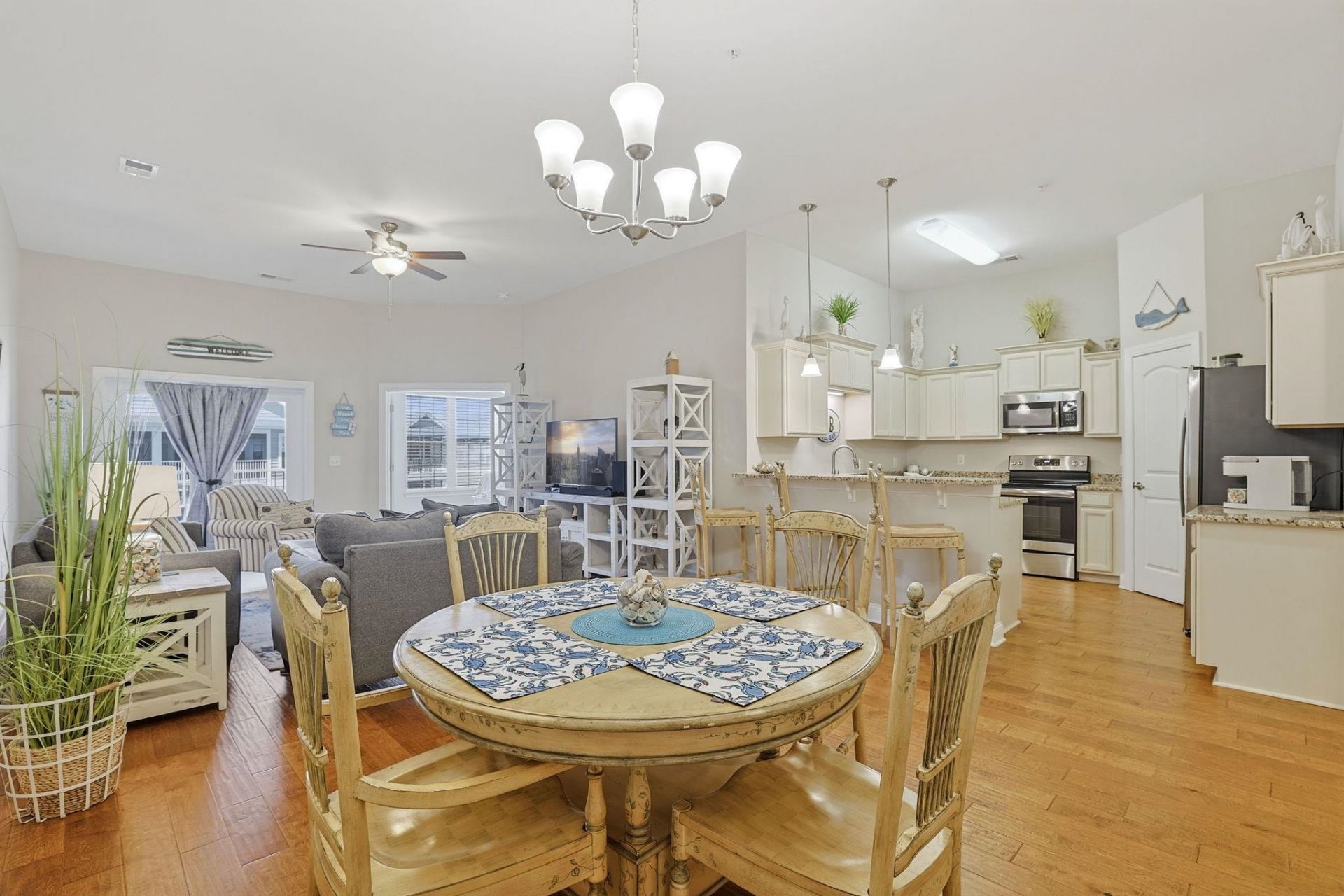 186 Ella Kinley Circle  Photo 6