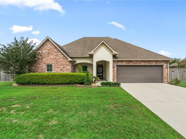 28501 LOIRET Court , Ponchatoula, LA 70454