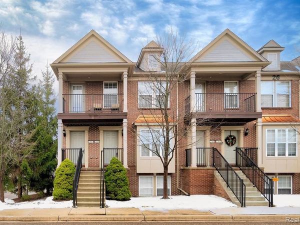27859 HOPKINS Drive , Novi, MI 48377
