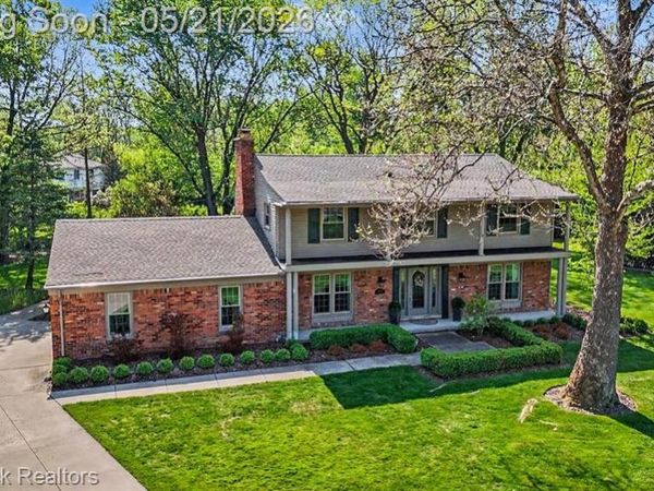 23049 Nottingham Drive, Beverly Hills Vlg, MI 48025