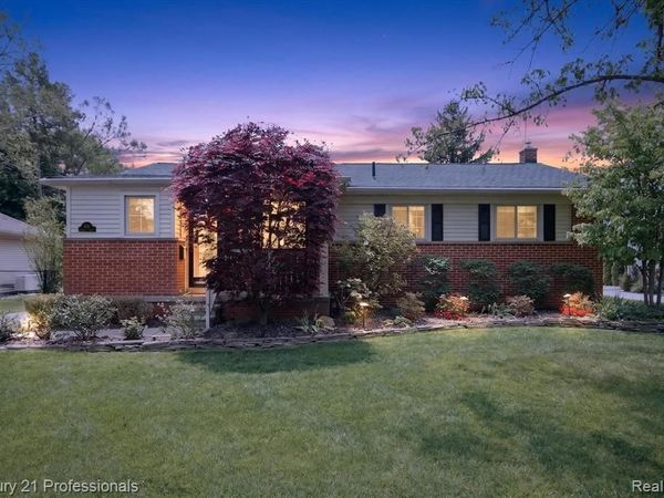 635 Simpson Street, Plymouth, MI 48170