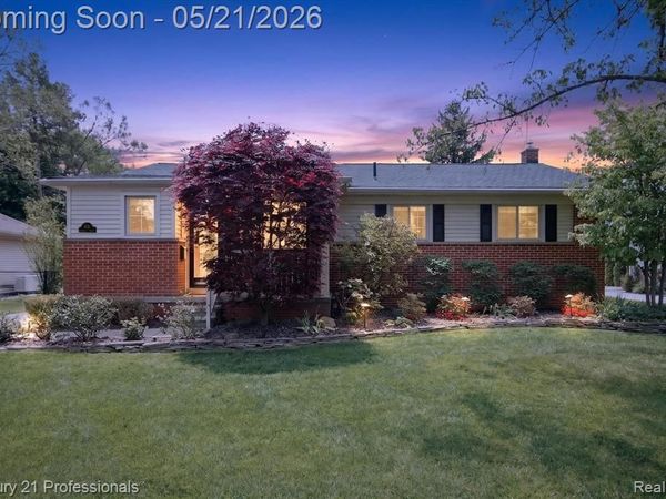 635 Simpson Street, Plymouth, MI 48170