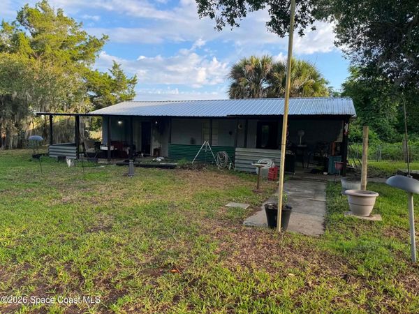196 Canal Avenue , Oak Hill, FL 32759