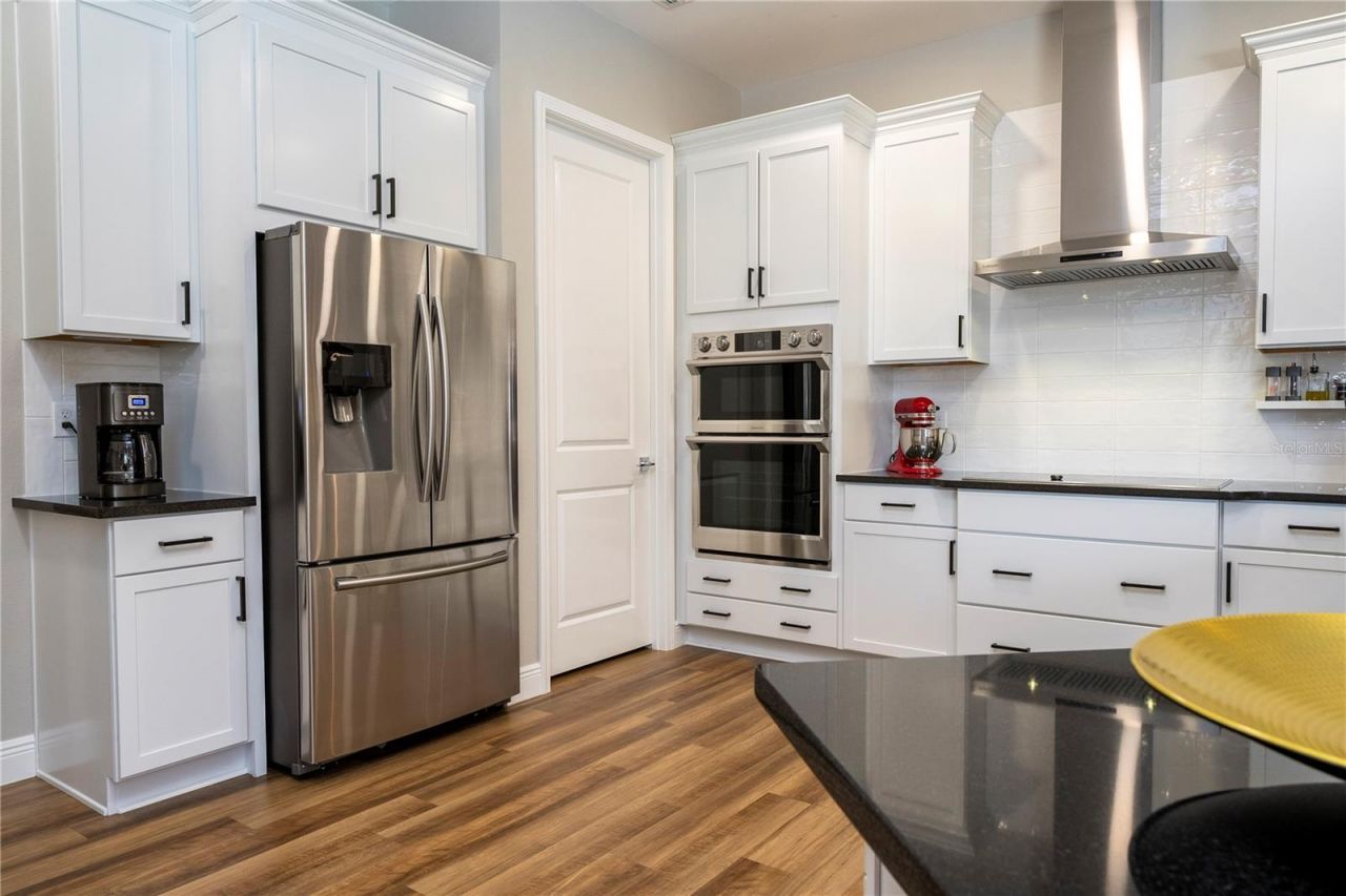 7181 Ryedale Court, Sarasota, FL 34241 Photo