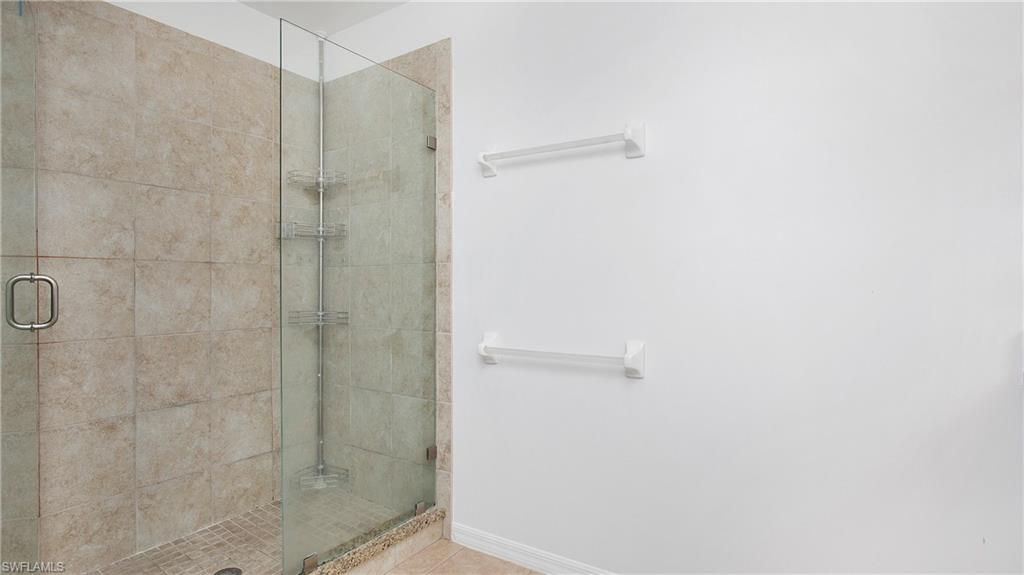 880 Hampton Cir , Naples, FL 34105 Photo