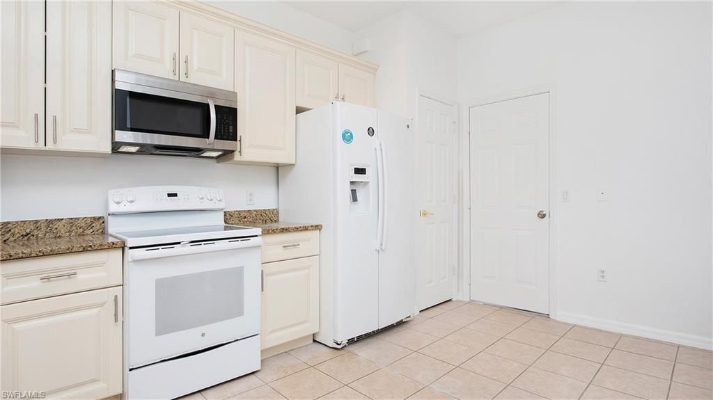 880 Hampton Cir , Naples, FL 34105 Photo