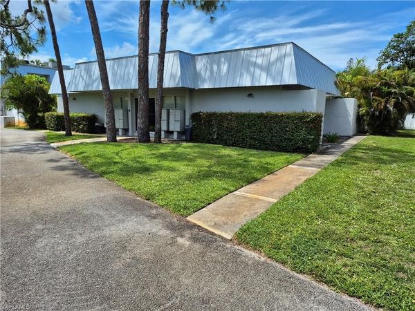 4909 Catalina DR , Unit 49, NAPLES, FL 34112