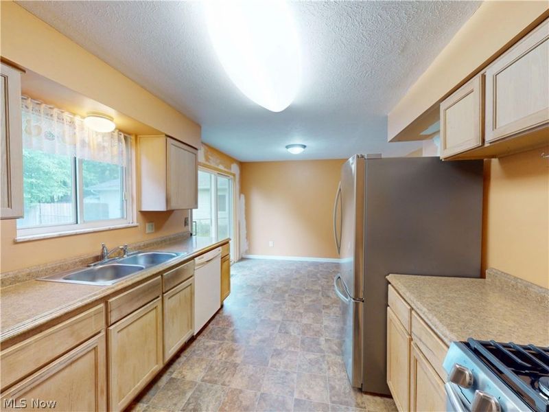 744 Arline Avenue , Eastlake, OH 44095 Photo 9