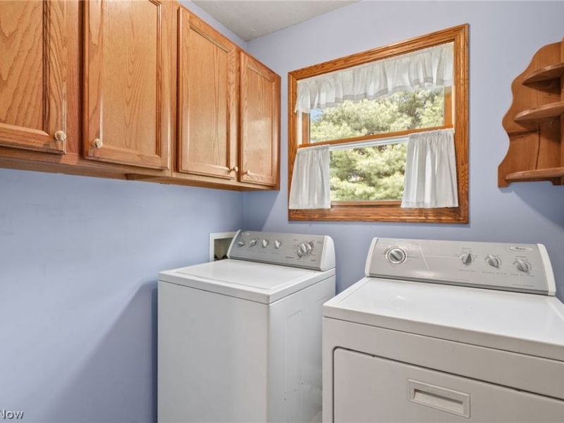 6037 Sandy Ridge Circle NW, North Canton, OH 44720 Photo 13