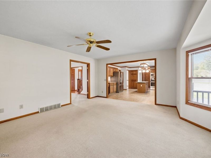 6037 Sandy Ridge Circle NW, North Canton, OH 44720 Photo 18