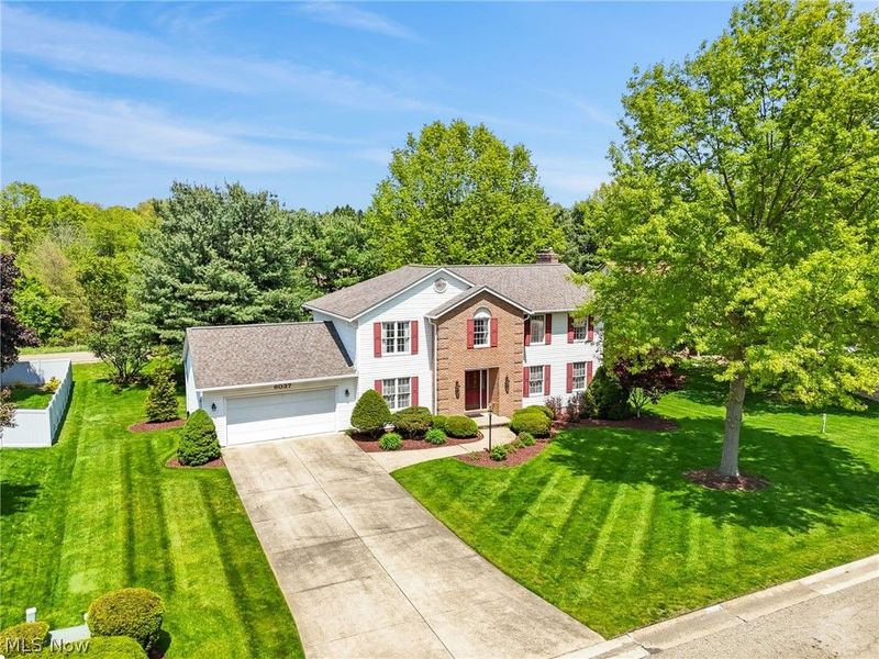 6037 Sandy Ridge Circle NW, North Canton, OH 44720 Photo 2