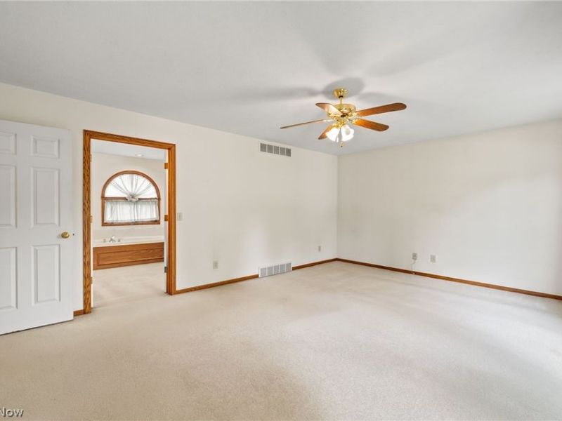6037 Sandy Ridge Circle NW, North Canton, OH 44720 Photo 23